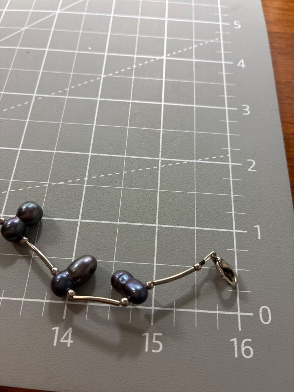 Vintage Black Freshwater Pearl Necklace Peacock Iridescent Baroque Pearls 16 Inc - Picture 7 of 7